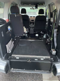 véhicule boite automatique équipé d'une rampe véhicule boite automatique équipé d'une rampe